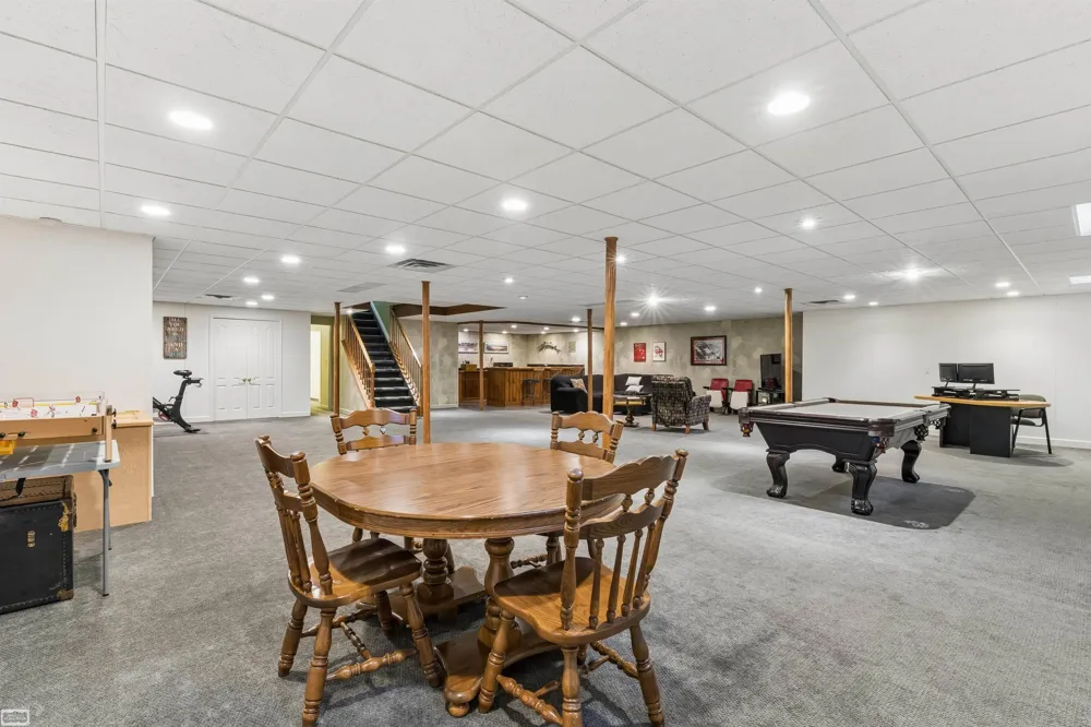 14777 Sparrow Drive Shelby Charter Township, MI 48315