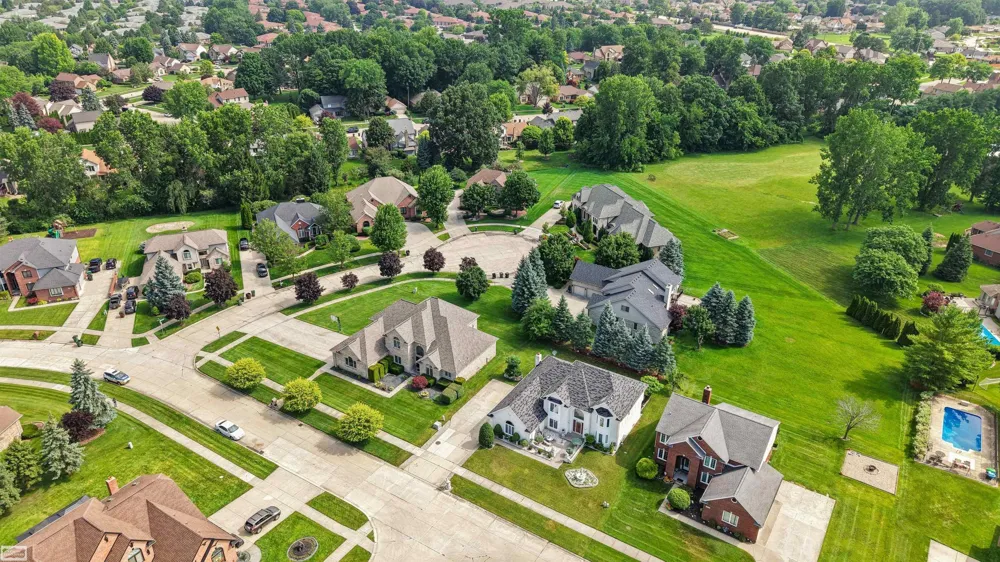 14777 Sparrow Drive Shelby Charter Township, MI 48315
