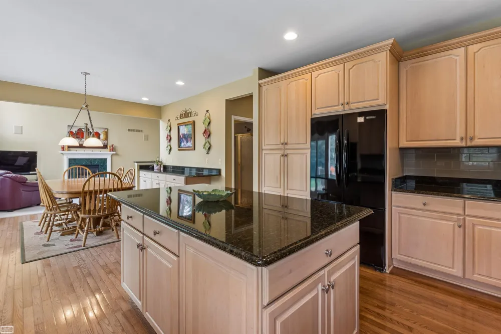 14777 Sparrow Drive Shelby Charter Township, MI 48315