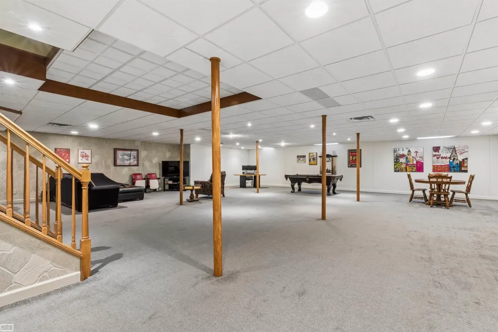 14777 Sparrow Drive Shelby Charter Township, MI 48315