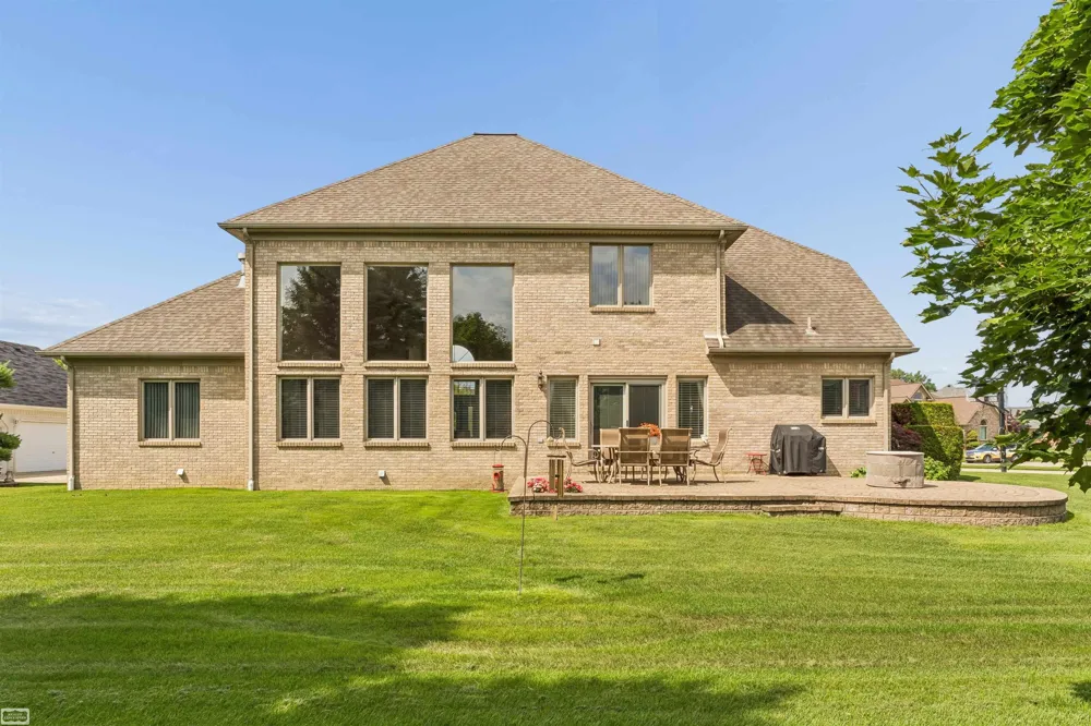 14777 Sparrow Drive Shelby Charter Township, MI 48315