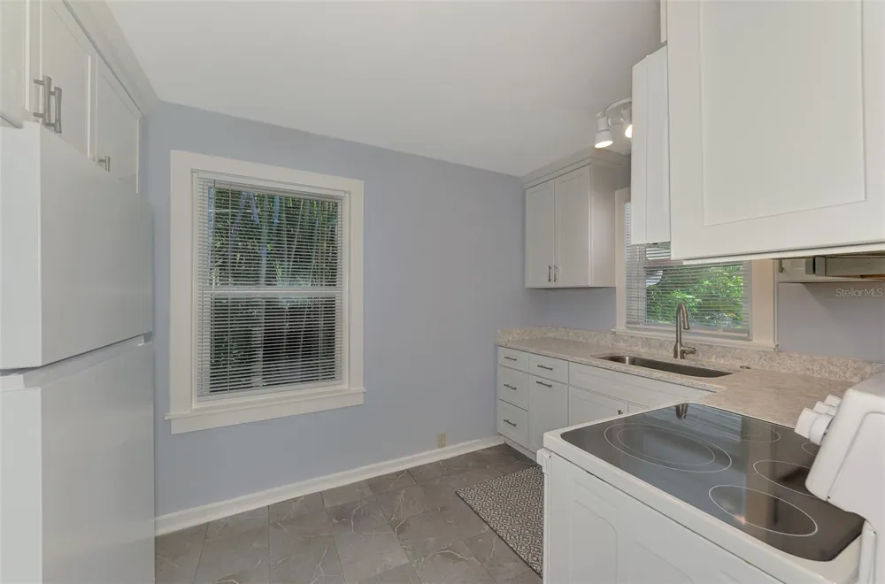 1858 BOYCE #A Sarasota, FL 34239