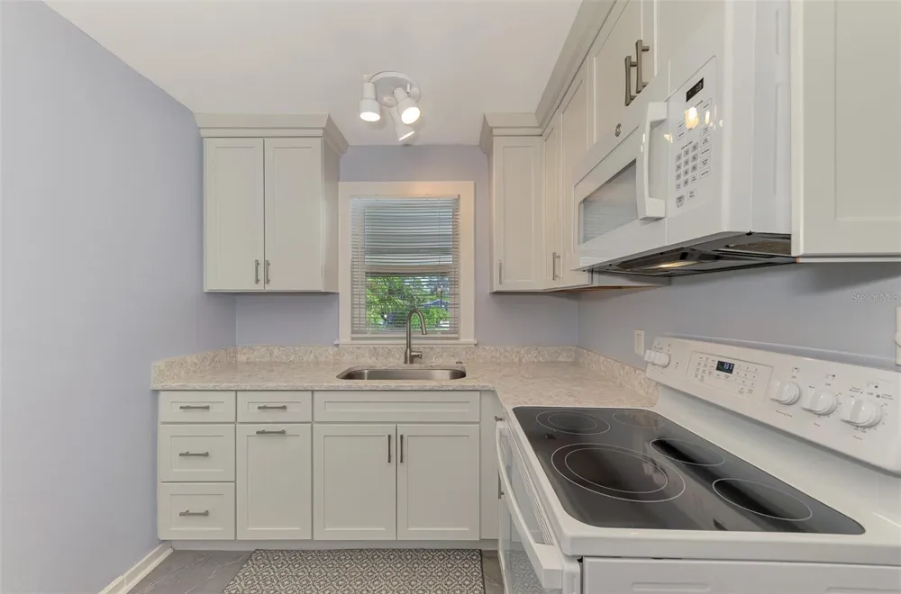 1858 BOYCE #A Sarasota, FL 34239