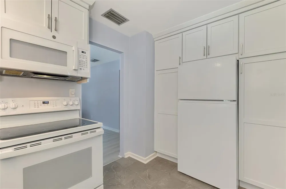 1858 BOYCE #A Sarasota, FL 34239