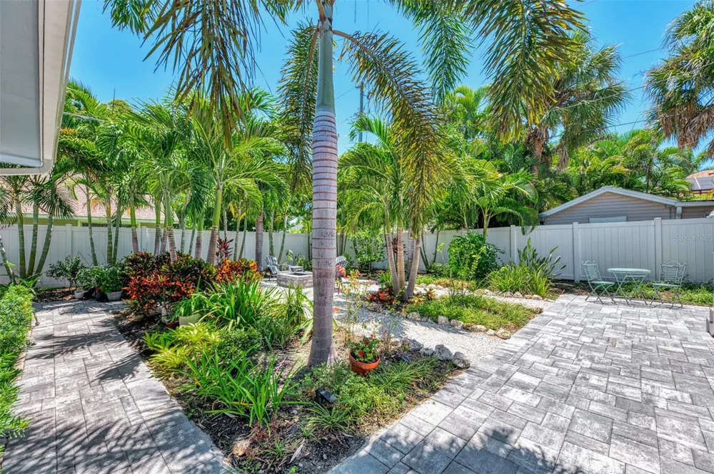 1858 BOYCE #A Sarasota, FL 34239