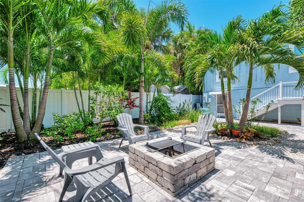 1858 BOYCE #A Sarasota, FL 34239