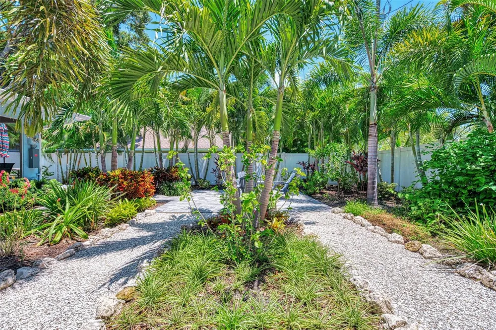 1858 BOYCE #A Sarasota, FL 34239