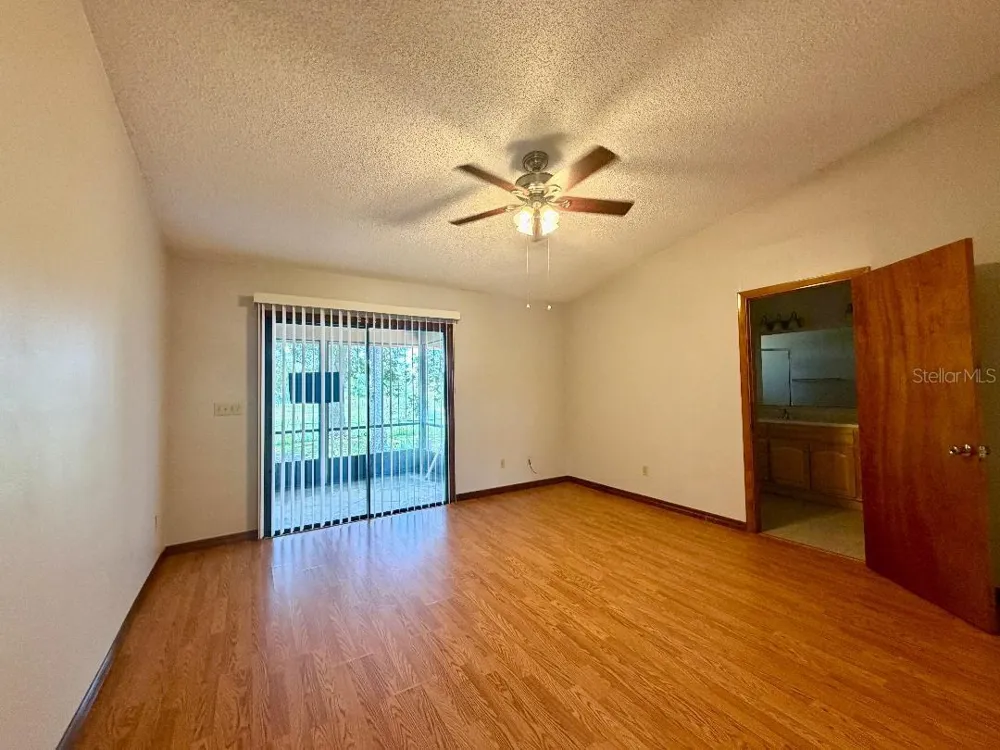 854 HUMPHREY BOULEVARD Deltona, FL 32738