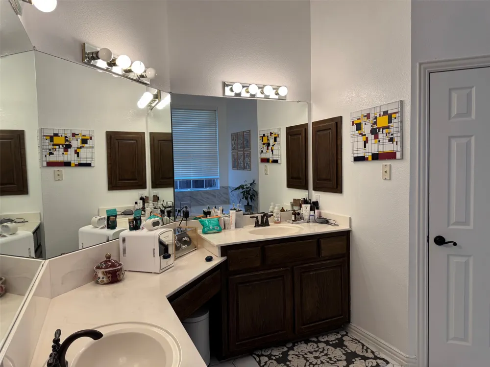 220 Redwood Drive Coppell, TX 75019