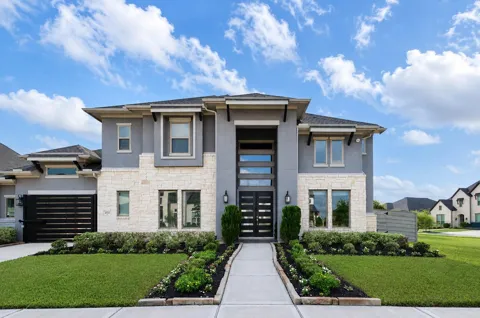 4935 Grapevine Lane