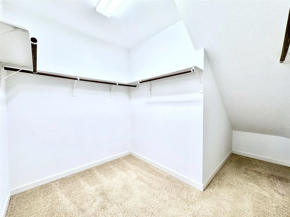 2514 Deerwood Heights Lane Manvel, TX 77578