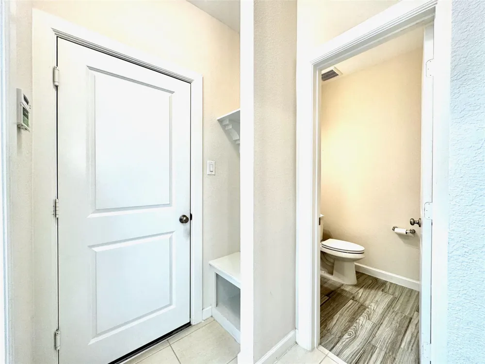 2514 Deerwood Heights Lane Manvel, TX 77578