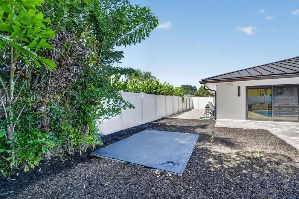 2802 SW 5th St Boynton Beach, FL 33435