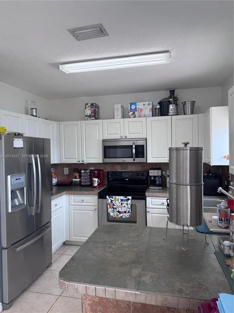 13379 SW 142nd Ter Miami, FL 33186