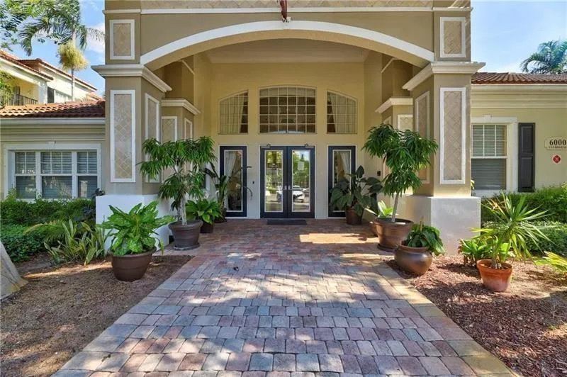 6020 W SAMPLE ROAD #105 Coral Springs, FL 33067