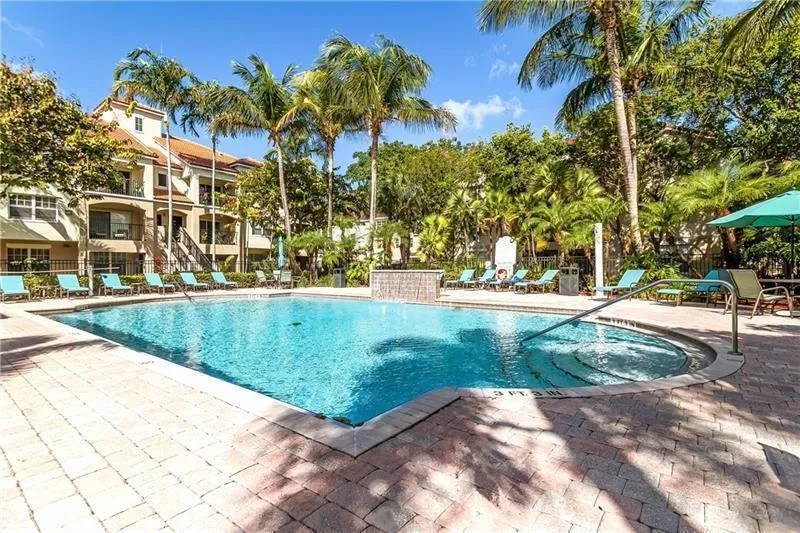 6020 W SAMPLE ROAD #105 Coral Springs, FL 33067