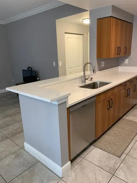 6020 W SAMPLE ROAD #105 Coral Springs, FL 33067