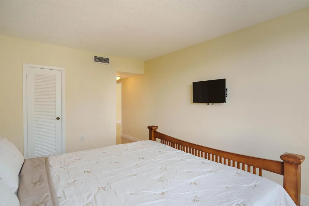 1980 S OCEAN DRIVE #15L Hallandale Beach, FL 33009