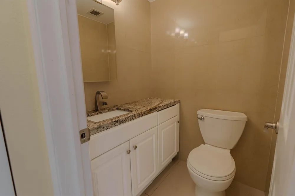 1980 S OCEAN DRIVE #15L Hallandale Beach, FL 33009