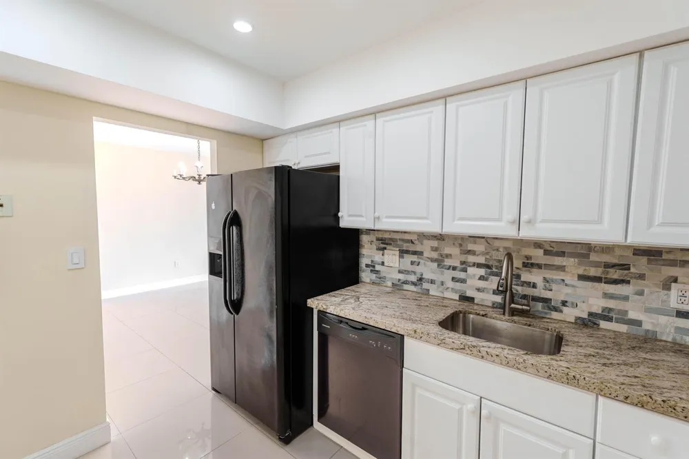 1980 S OCEAN DRIVE #15L Hallandale Beach, FL 33009