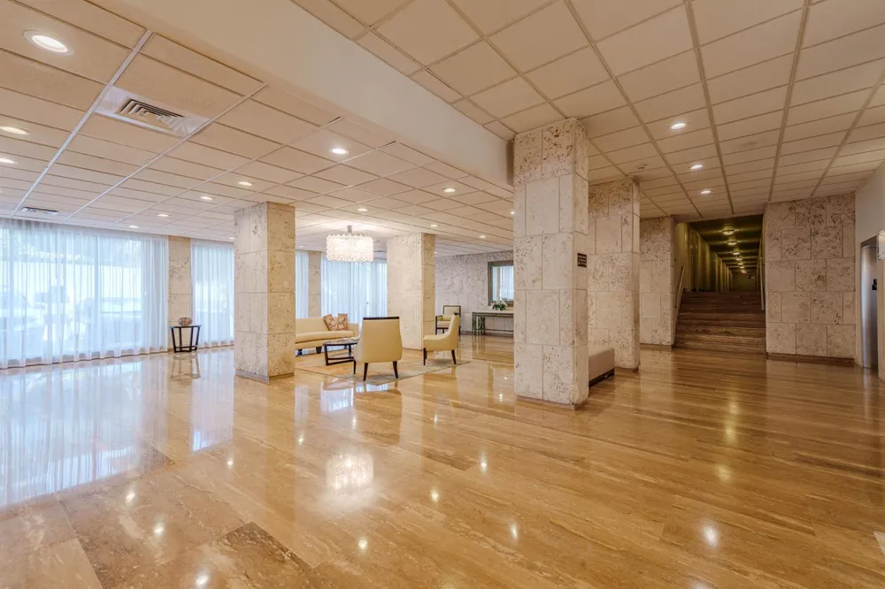 1980 S OCEAN DRIVE #15L Hallandale Beach, FL 33009