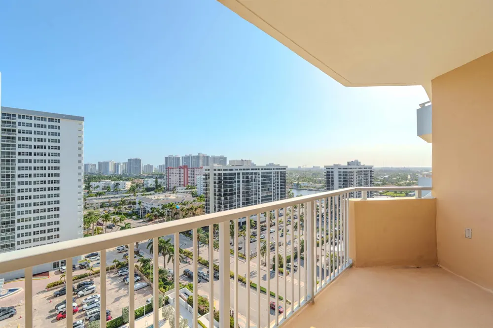 1980 S OCEAN DRIVE #15L Hallandale Beach, FL 33009