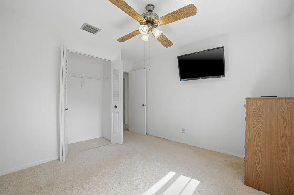 4340 SW 74th Avenue Davie, FL 33314