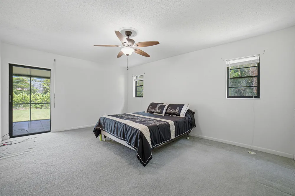 4340 SW 74th Avenue Davie, FL 33314