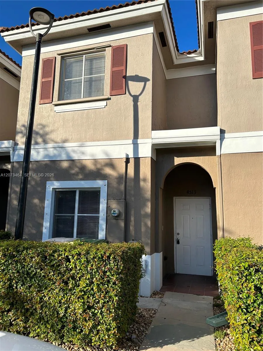 4513 Woodland Cir #4513 Tamarac, FL 33319