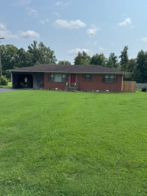 703 Due West Cir