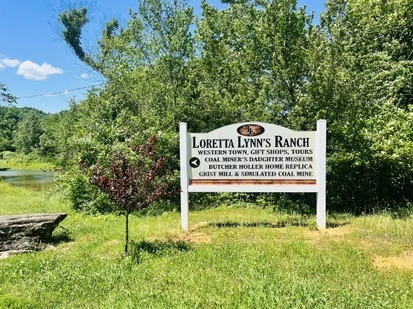 201 Post Rd Waverly, TN 37185