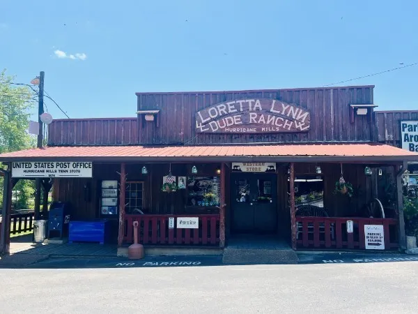 201 Post Rd Waverly, TN 37185