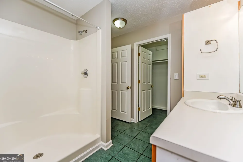 124 Springvalley CIR Stockbridge, GA 30281