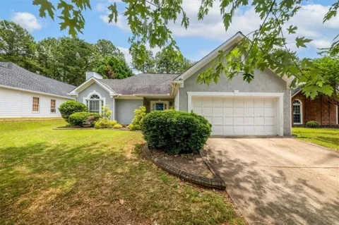 190 Glen Holly Drive