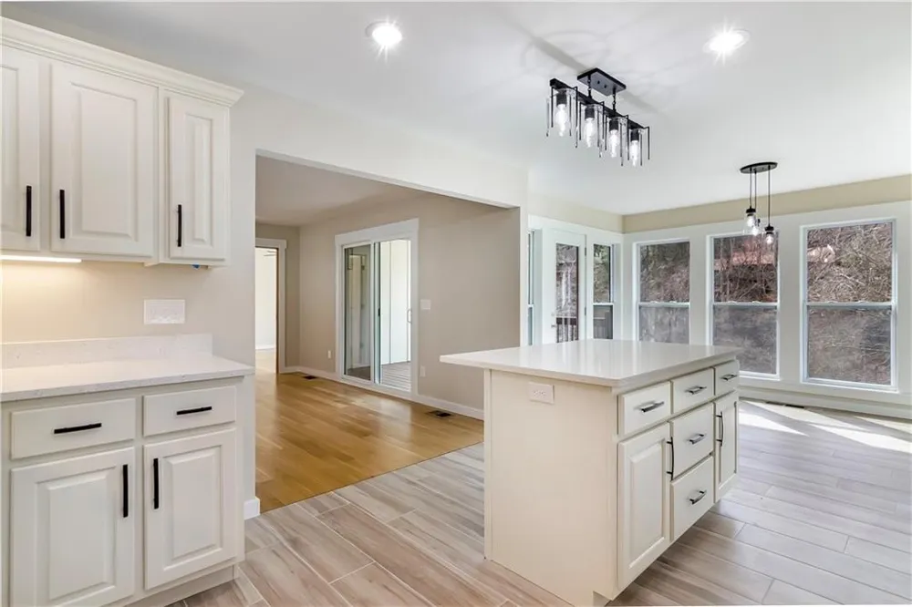 105 Riveredge Drive Ellijay, GA 30536