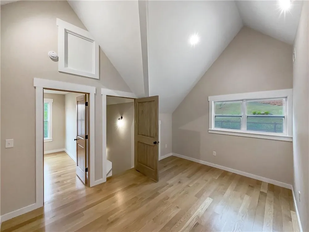 105 Riveredge Drive Ellijay, GA 30536