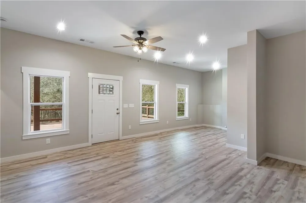 105 Riveredge Drive Ellijay, GA 30536