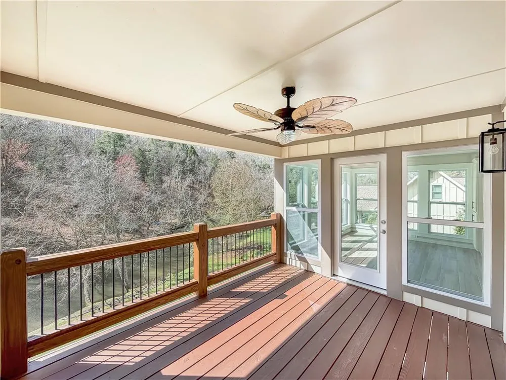 105 Riveredge Drive Ellijay, GA 30536
