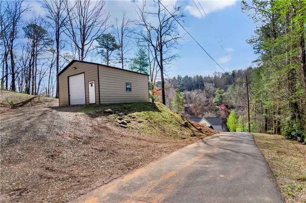 105 Riveredge Drive Ellijay, GA 30536