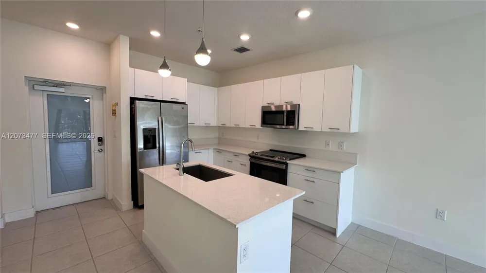 8001 NW 41st St #308 Doral, FL 33166