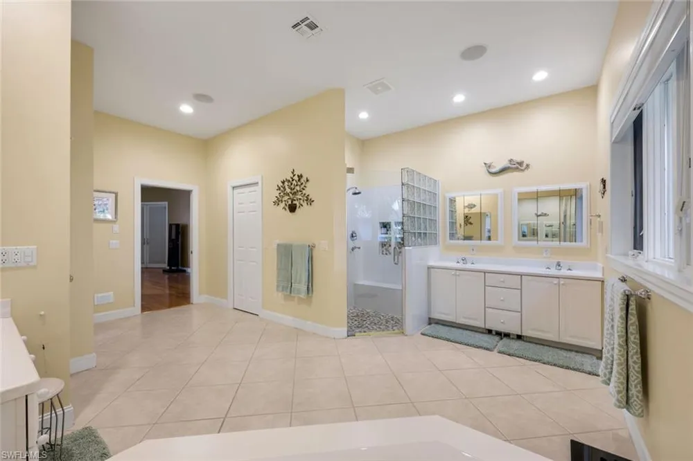 60 Covewood Court Marco Island, FL 34145
