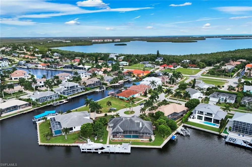 60 Covewood Court Marco Island, FL 34145