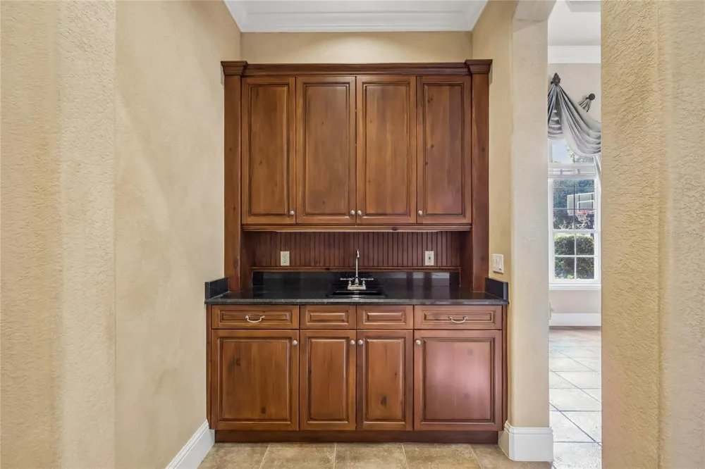 6102 S HAMPSHIRE CT Windermere, FL 34786