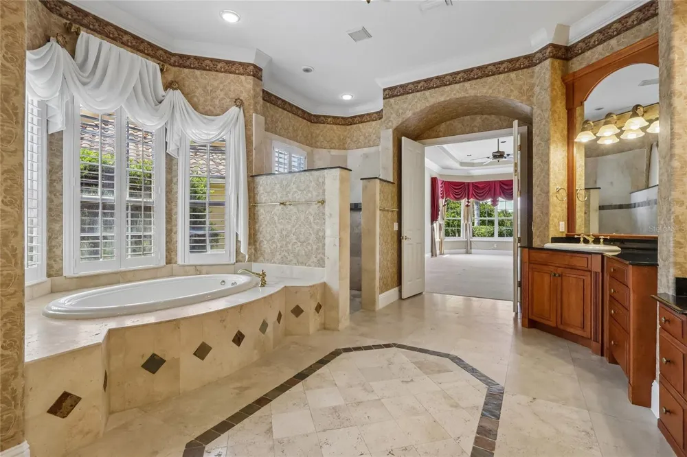 6102 S HAMPSHIRE CT Windermere, FL 34786