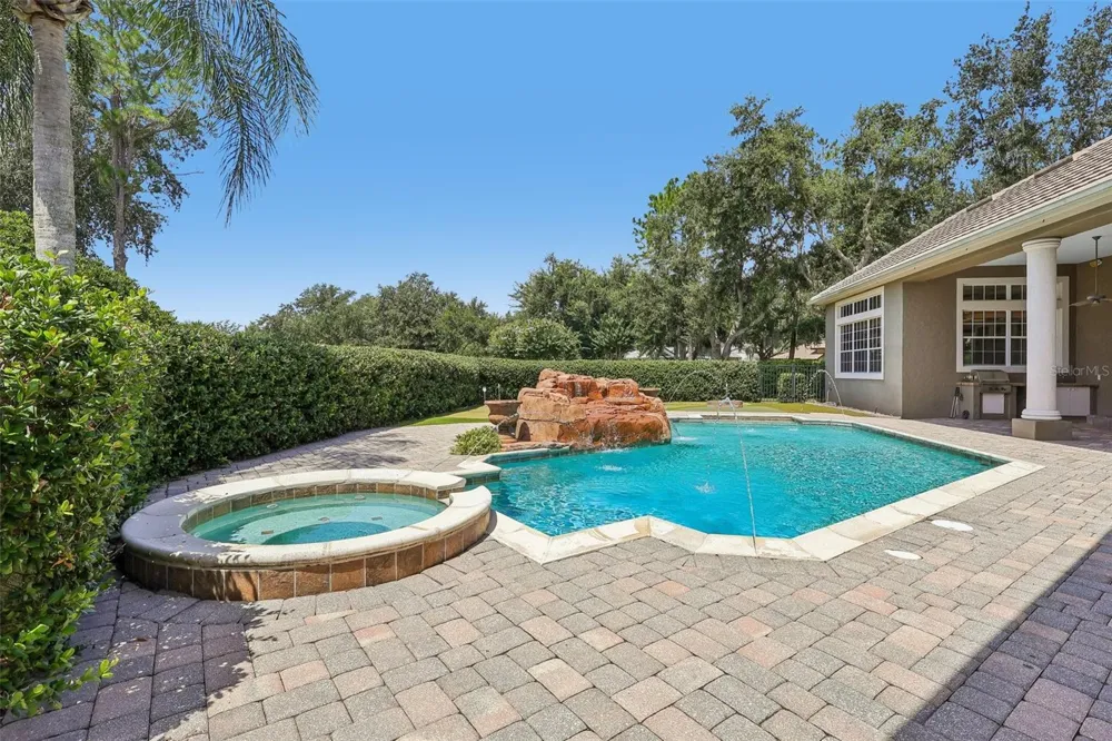 6102 S HAMPSHIRE CT Windermere, FL 34786