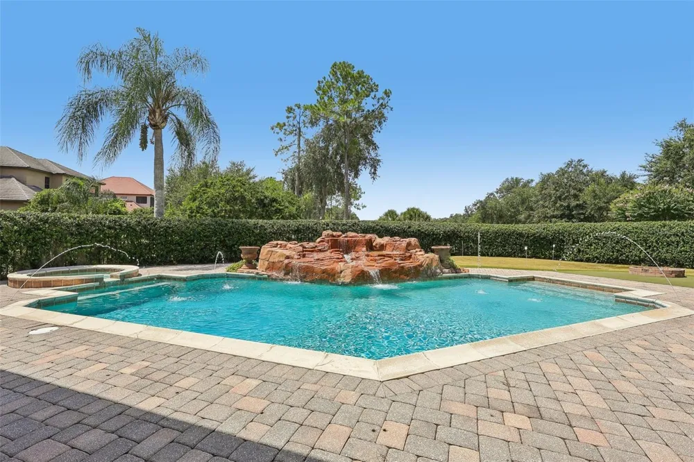 6102 S HAMPSHIRE CT Windermere, FL 34786