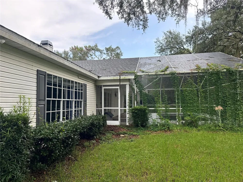 4242 LEAFWAY CIRCLE Leesburg, FL 34748