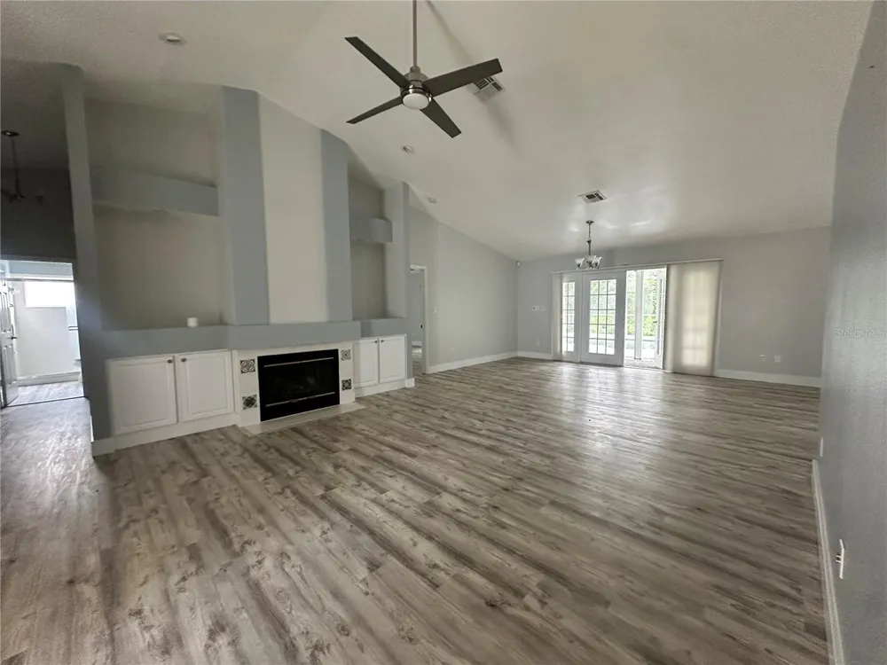 4242 LEAFWAY CIRCLE Leesburg, FL 34748