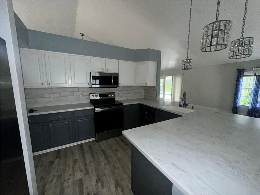 4242 LEAFWAY CIRCLE Leesburg, FL 34748