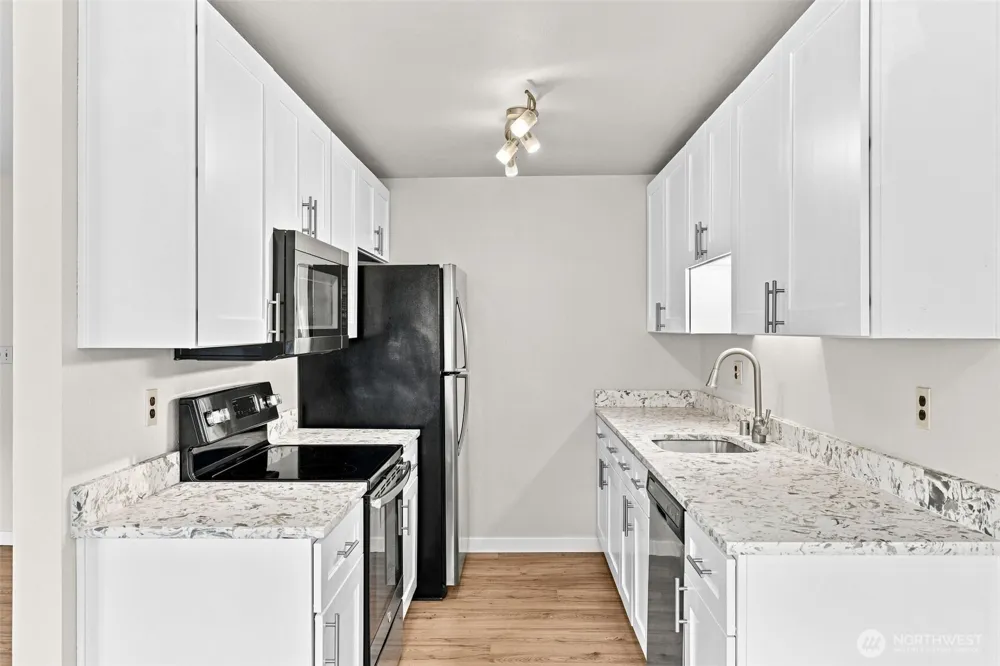 3834 175th Avenue NE #A303 Redmond, WA 98052